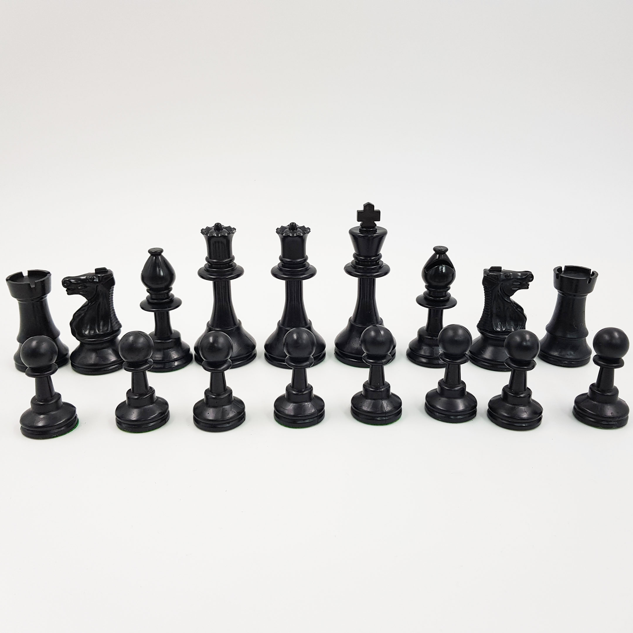 ชุดหมากรุกสากลเรซิ่นตัวหมากสีครีมตัวเบาและกระดานผ้ายางพร้อมกระเป๋าผ้ามีซิบพกพา