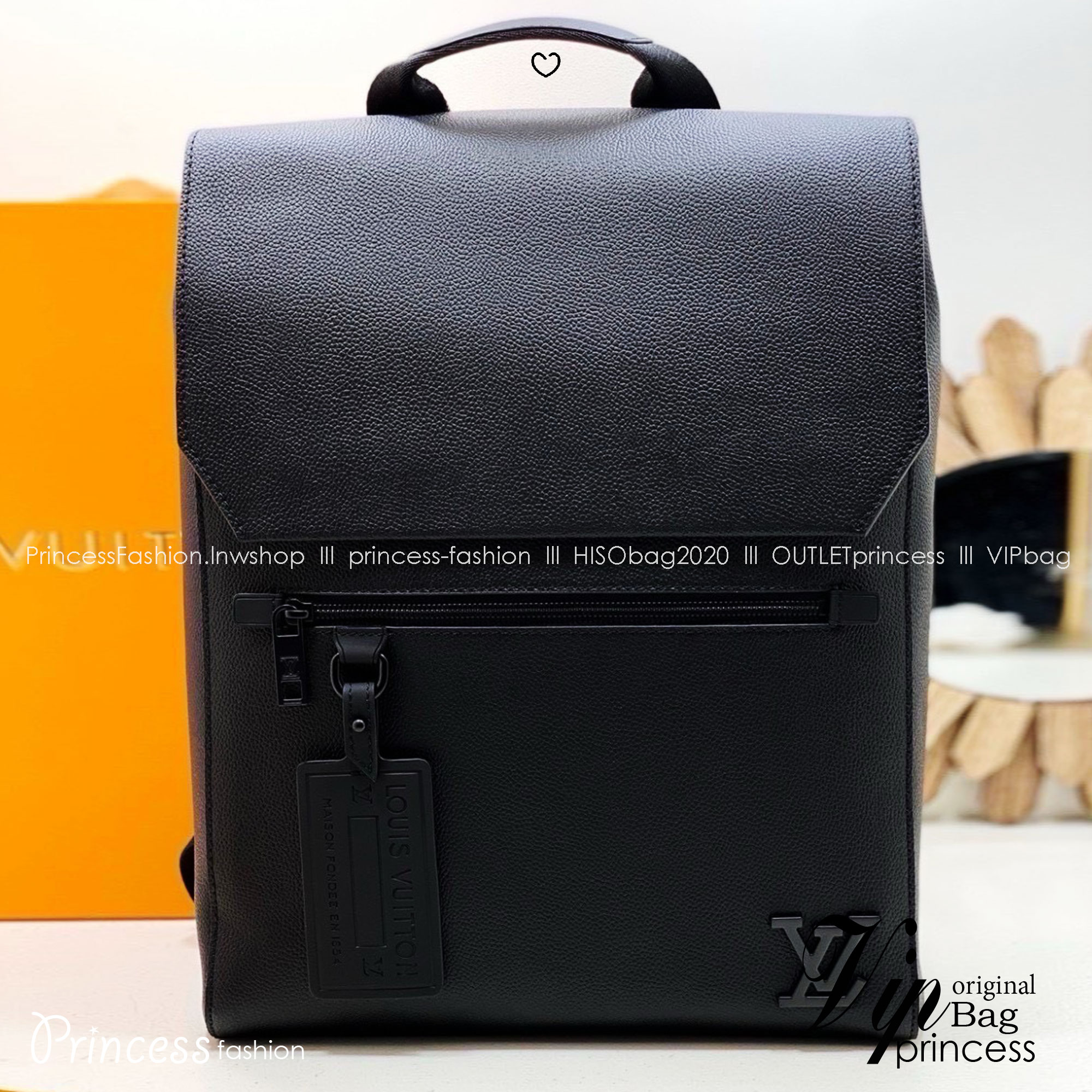 ORI หนังแท้ | LV Fastline Backpack กระเป๋าสะพายหลังรุ่น Fastline โดดเด่นด้วยดีไซน์มุมตัดและรูปทรงเรียบหรูอันเป็นเอกลักษณ์ของคอลเล็คชั่น LV Aerogram สีดำเต็มใบสวยหรูคลาสสิค ประดับเนมแท็ก