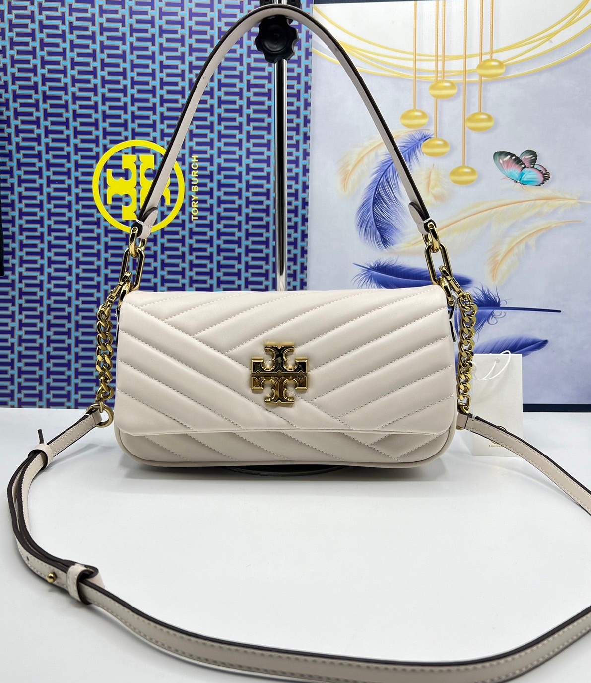 Tory Burch Kira Chevron Flap Small Shoulder Bag กระเป๋าสะพายดีไซน์รูปทรงคลาสสิค ดูผู้ดีหรูหรา เกรดออริ สลับแท้ 1:1 ใช้งานต่างประเทศได้