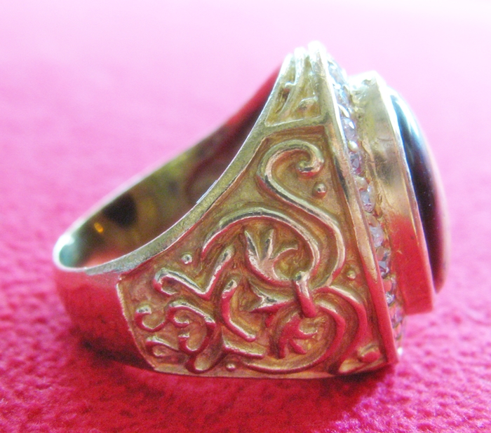 สินค้าจองค่ะ แหวนพลอยตาเสือทองเหลืองล้อมเพชร(คุ้มครอง)ค่ะ