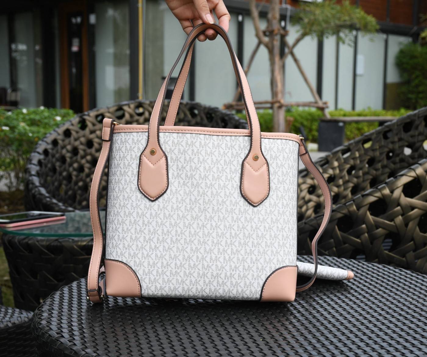 MICHAEL KORS jet Set Chain Item EW Chain Tote Leather