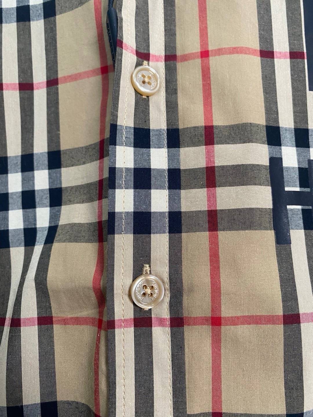 TOP ORI | BURBERRY Shirt งานปักละเอียดมากๆ VIP 1:1 แนะนำให้ต้องมีเป็นเจ้าของ เสื้อเชิ้ตงานแบรนด์เนื้อผ้าอย่างดีงานนำเข้าจากโรงงานเทียบแบรนด์ เกรดท็อปออริจินอล