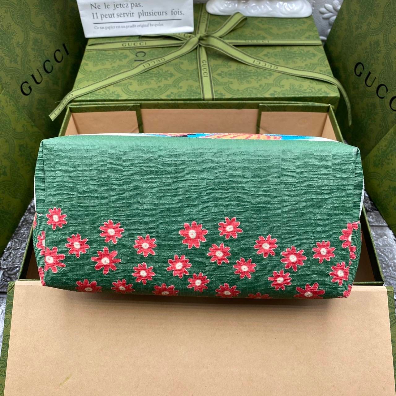 VIP 】Animal-Friendly Gucci Kid GG Supreme Tote Bag งานหนังแท้ทรงตั้งสวย ขนาดกะทัดรัด จุของได้เยอะ ใช้ได้ทั้งเด็กและผู้ใหญ่ น่ารักมากค่ะ **ขายดีตลอดกาล**