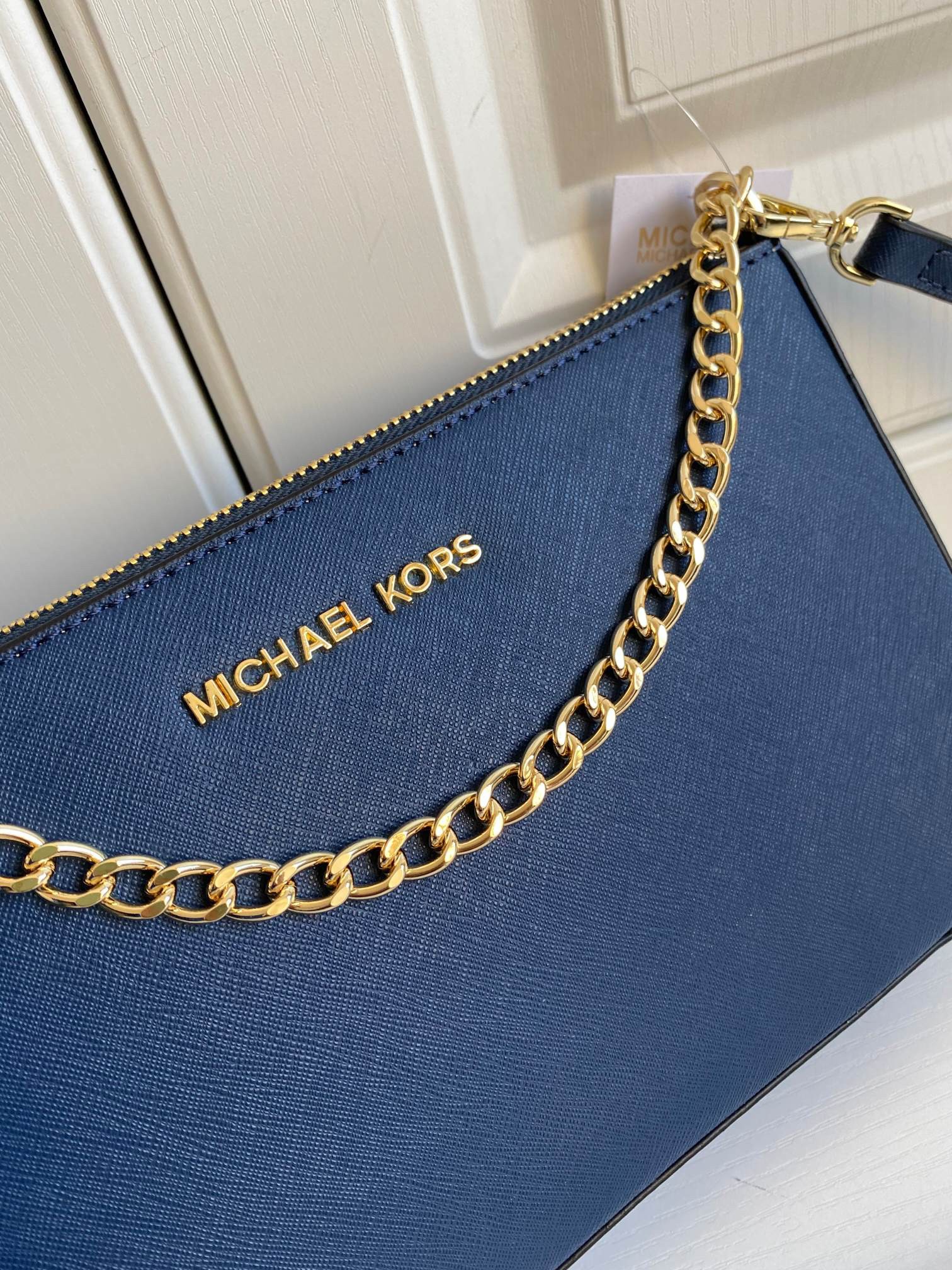 MICHEAL KORS SAFFIANO CROSSBODY BAG / MK Chain Pouchette Bag พร้อมส่ง 4 สี กระเป๋าสะพายข้าง ทรงสวย วัสดุหนัง SAFFIANO คุณภาพดี สวยอยู่ทรงแข็ง