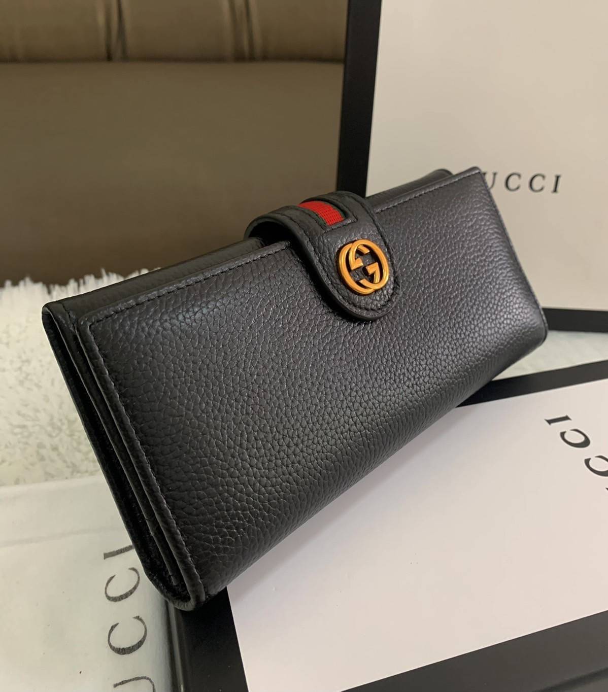 GUCCI Long Wallet / GUCCI MEN Long Wallet กระเป๋าสตางค์ใบยาว รุ่น unisex ใช้ได้ใช้ดีทั้งชายหญิง ดีไซน์ใหม่ สวยหรู วัสดุหนังแกะสังเคราะห์ อะไหล่ทอง