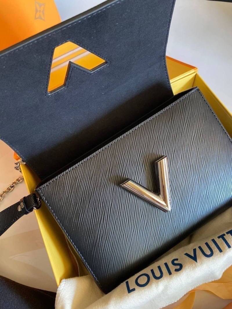 VIP 】หนังแท้ LOUIS VUITTON Epi Twist Shoulder Bag MM 4 สี พร้อมส่งที่ไทย