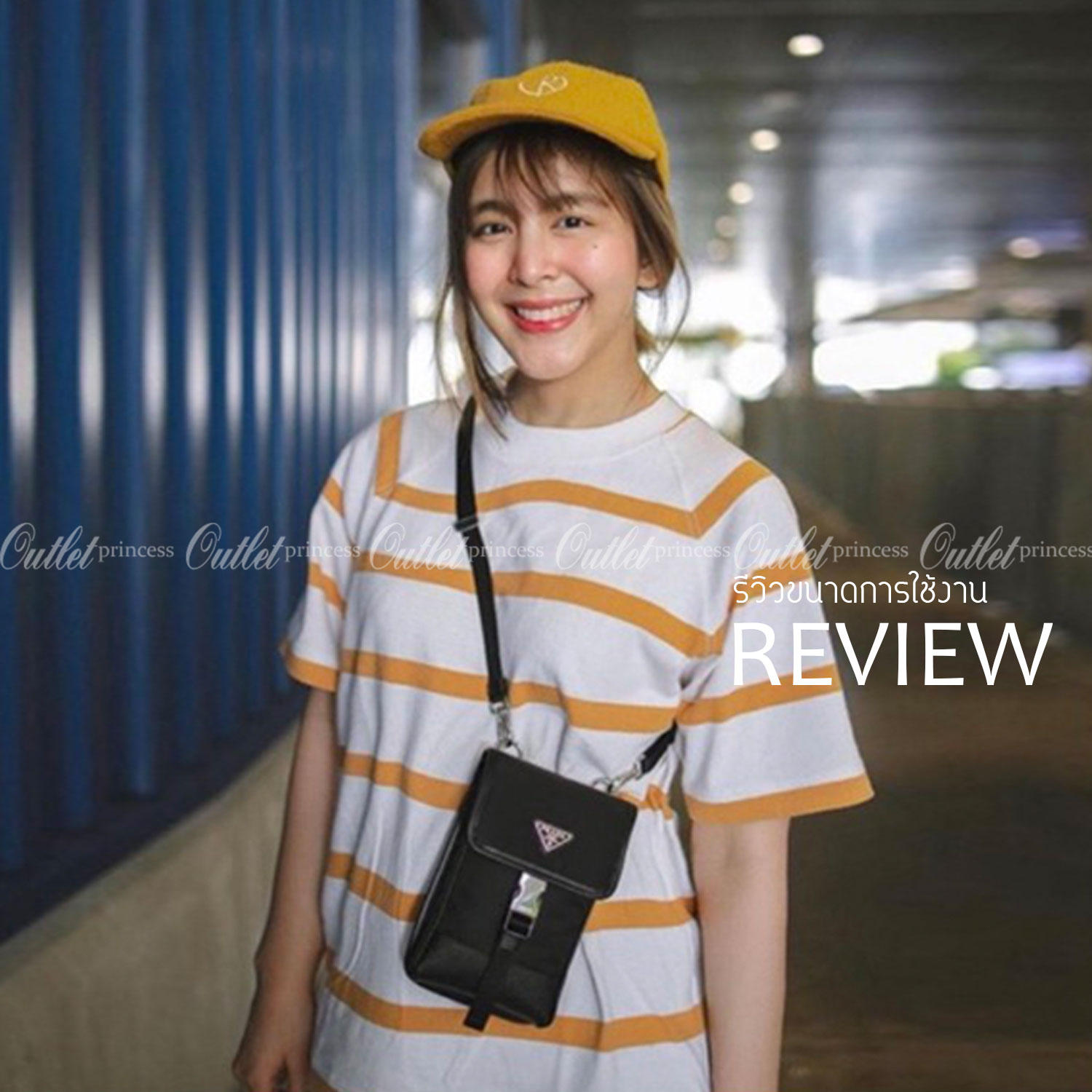 Prada crossbody nylon bag Premium gift วัสดุผ้าไนล่อนกันน้ำ เป็นกระเป๋าคาดอก คาดเอว ขนาดกะทัดรัด ใส่ i-phone+ ได้ เปิดปิดด้วยตัวล๊อคแบบบีบ ด้านในโล่ง มีช่องเล็ก 1 ช่อง ใบนี้เทห์จริงๆ ใช้ได้ทั้งชาย-หญิง ของมันต้องมี ใบนี้ห้ามพลาดเลยค่า