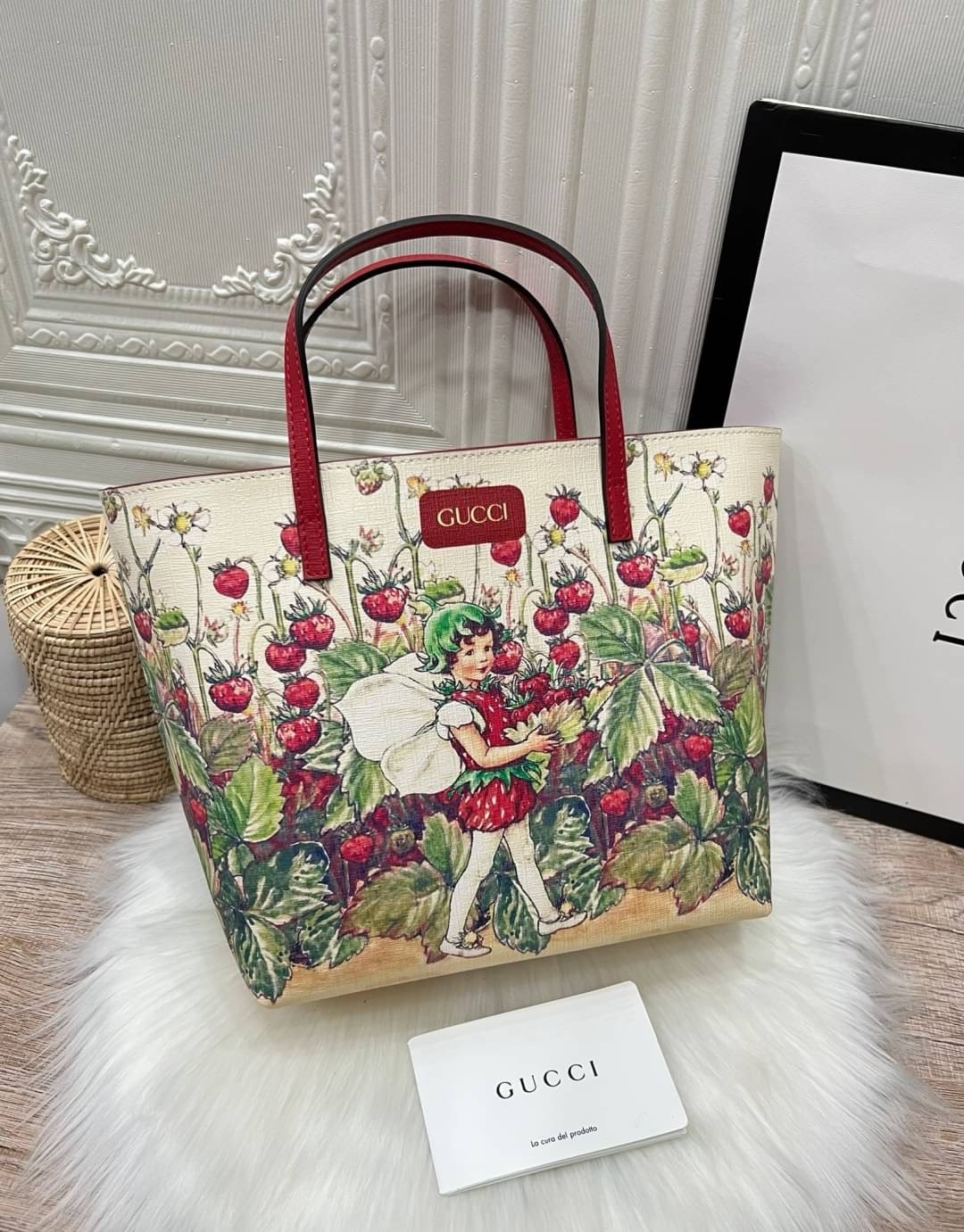 GUCCI Children's tote bag / Gucci kid tote / Gucci bag พร้อมส่งสต๊อกแน่น กับกระเป๋าโท้ทคิดท์ ไซส์น่ารักน่าใช้ ฮอตไม่หยุด เด็ดทุกดีไซน์ มีลายเข้าใหม่มากกว่าในรูปนะคะ