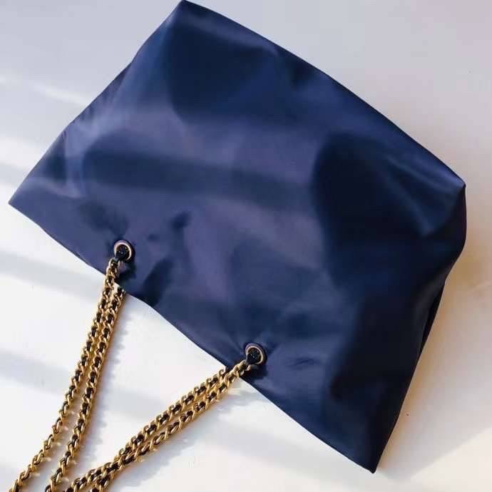 TORY BURCH Ella Chain Tote 32cm / TORY TOTE NYLON BAG พร้อมส่ง 4 สี กระเป๋าสะพายทรงโท้ท จุของได้เต็มที่ น้ำหนักเบา รูปทรงคลาสสิคชวนใช้