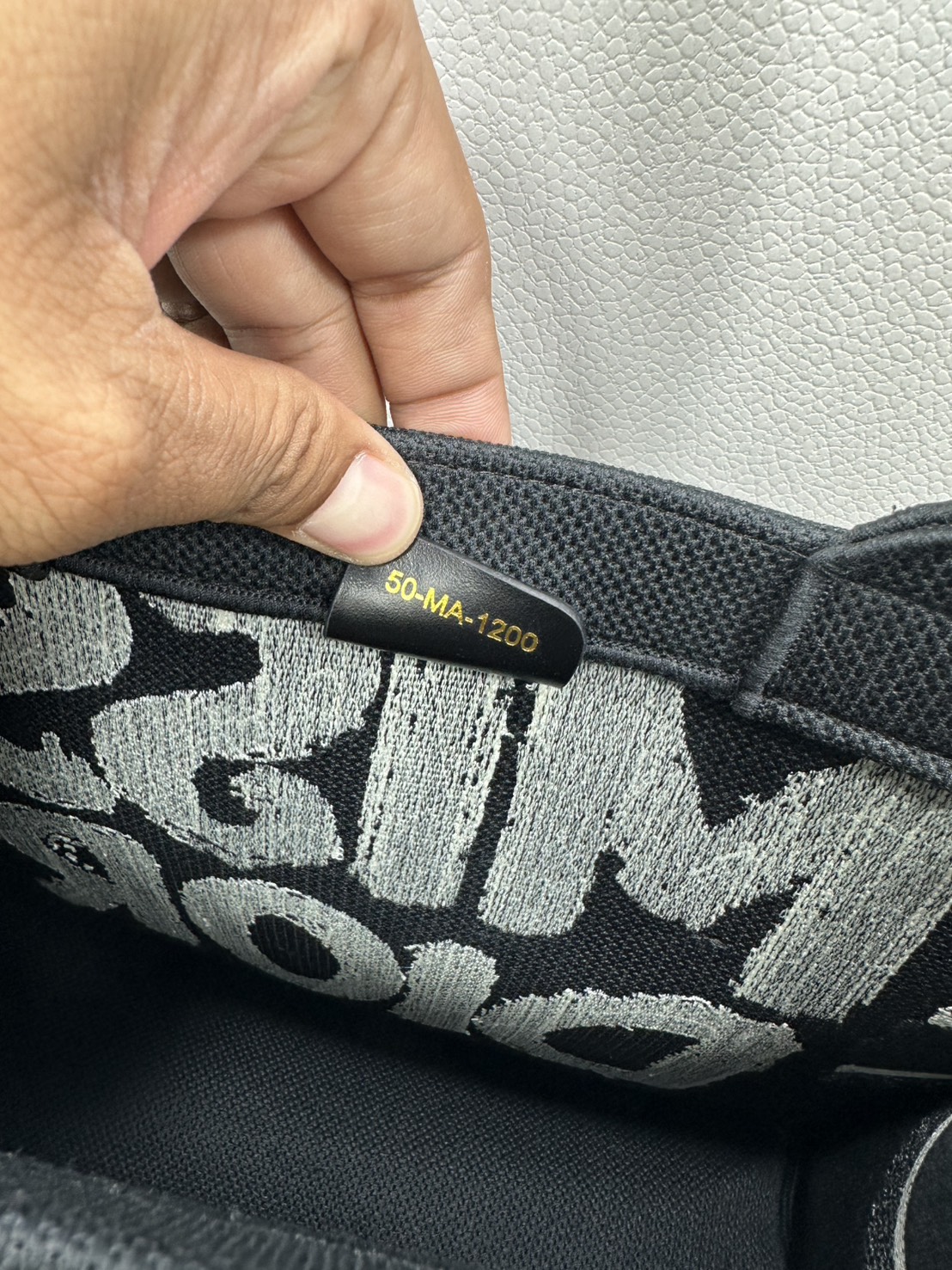 ORI หนังแท้ | Dior BookTote Black Miss Dior Embroidery Tote Bag กระเป๋าทรงโท้ทคอลใหม่ โทนดำคลาสสิก สวยงามและหรูหรา