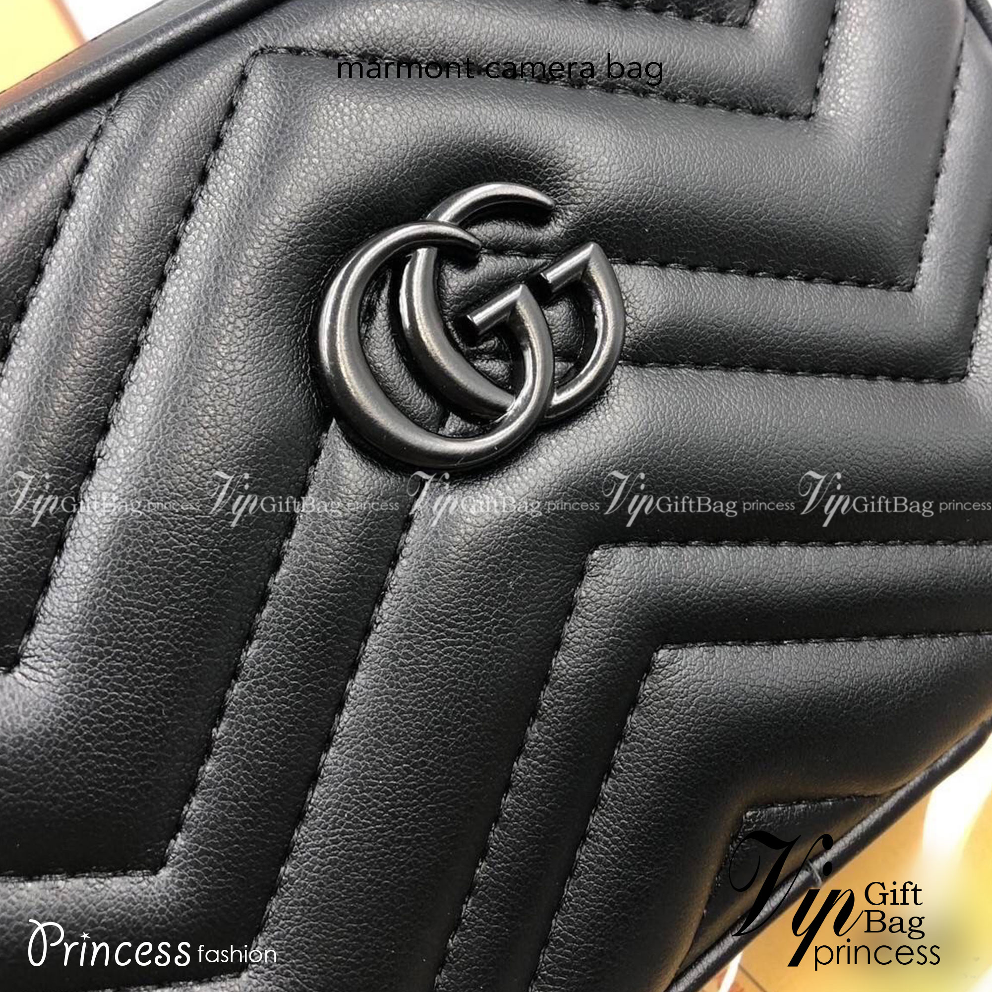 GUCCI MARMONT CAMERA BAG / GG Marmont small matelassé shoulder bag กระเป๋าสะพายรุ่นคลาสสิก ใช้ได้ทั้งชายหญิง งานเกรดหนังสวย ใช้งานง่าย ขนาดกำลังน่ารัก มาพร้อมสายยาว เป็นรุ่นที่น่าใช้อีกรุ่นค่า ขนาดกำลังดี อะไหล่สั่งผลิตเฉพาะรุ่น ภาพถ่ายจากสินค้าจริง