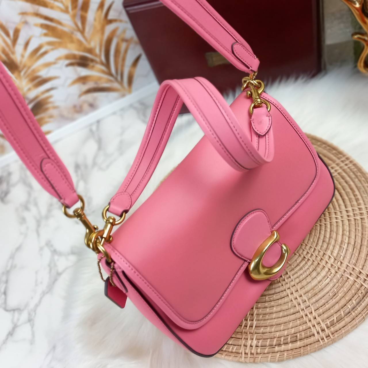 COACH SOFT TABBY SHOULDER BAG (C4823//C5261) กระเป๋าถือ กระเป๋าสะพาย ที่ใครๆก็เข้าถึงได้ หรูหรา คลาสสิค ลุคเรียบร้อย แต่ความสวยไม่น้อย! ดาเมจความลุคผู้ดีรุนแรงมาก!!เกินต้าน!!// วัสดุหนังแท้ทั้งใบ หนังเรียบ หนังนิ่มมากๆ อยู่ทรงสวยมากๆด้วย// ด้านในโล่งกว้าง