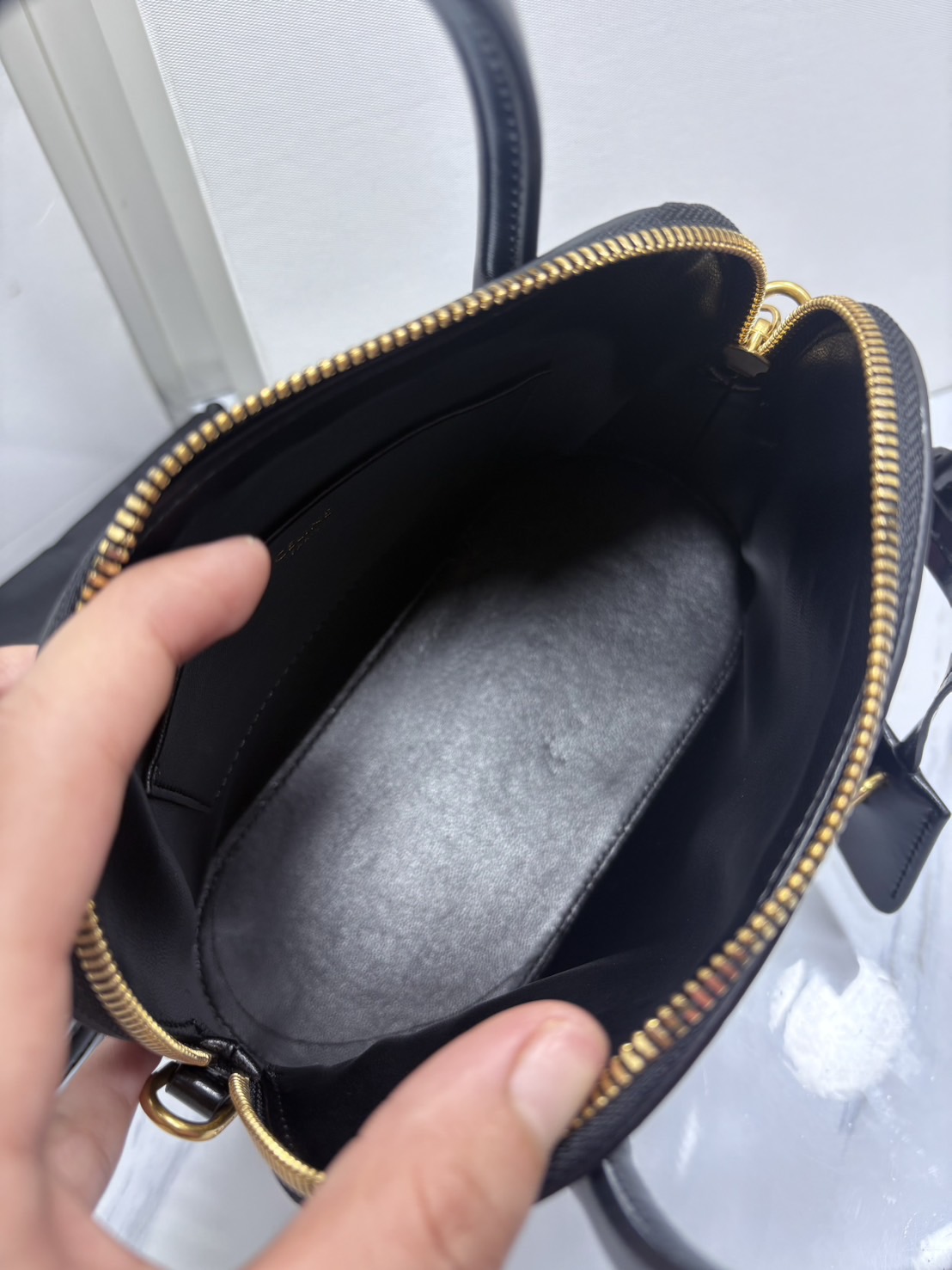 ORI หนังแท้ | CELINE TEEN HONORINE BAG IN Triomphe Canvas and Leather กระเป๋าสะพายทรงอัลม่าโท้ท พร้อมหูจับในตัว สวยเรียบหรู