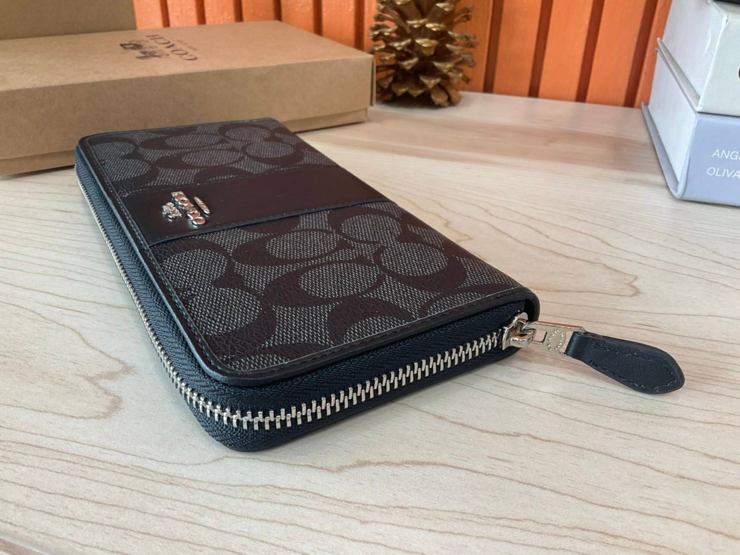 ของแท้ 💯% COACH ACCORDION ZIP WALLET IN SIGNATURE CANVAS (F54630) New Coach กระเป๋าสตางค์ใบยาว