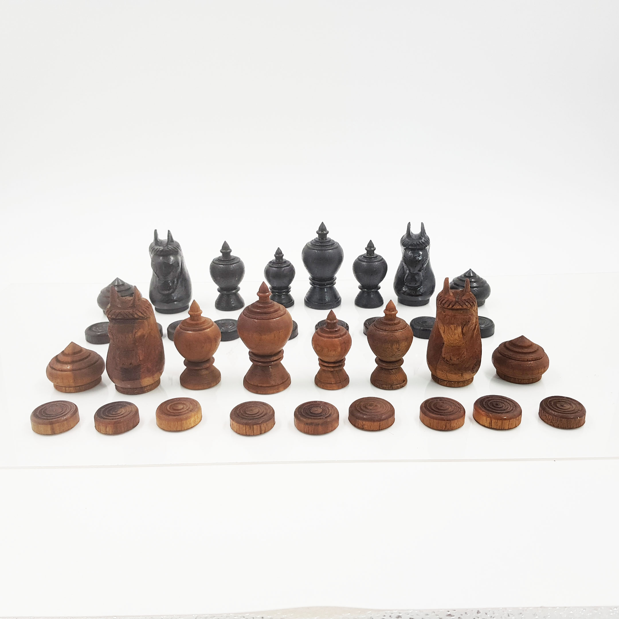 ตัวหมากรุกไทยไม้สักชุดสหัสเดชะ