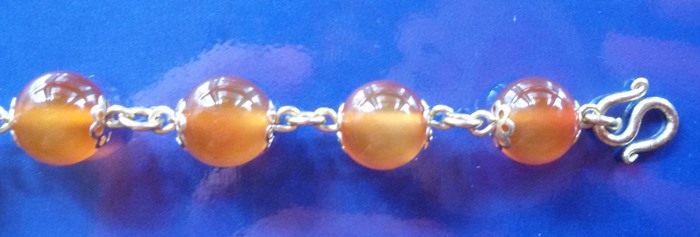 สร้อยข้อมือทองเหลืองหินคาร์เนเลี่ยน(ราศีพฤษภ,ราศีเมษ,ราศีกรกฎ,ราศีสิงห์)ค่ะ