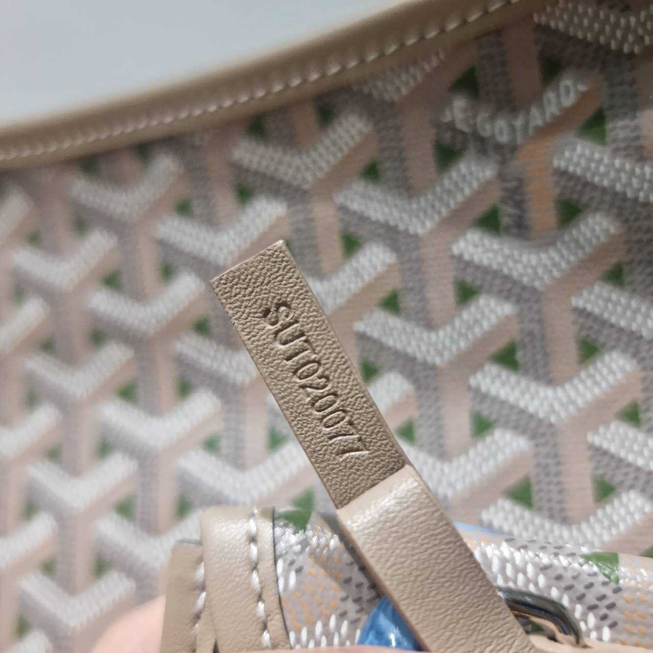 GOYARD BOHEME HOBO BAG กระเป๋าโฮโบใบใหญ่ พร้อมใบลูก มาในสีลิมิเต็ดรุ่นที่ตามหา สวยเด่นเป็นเอกลักษณ์ด้วยลวดลายตัว Y เต็มผืน