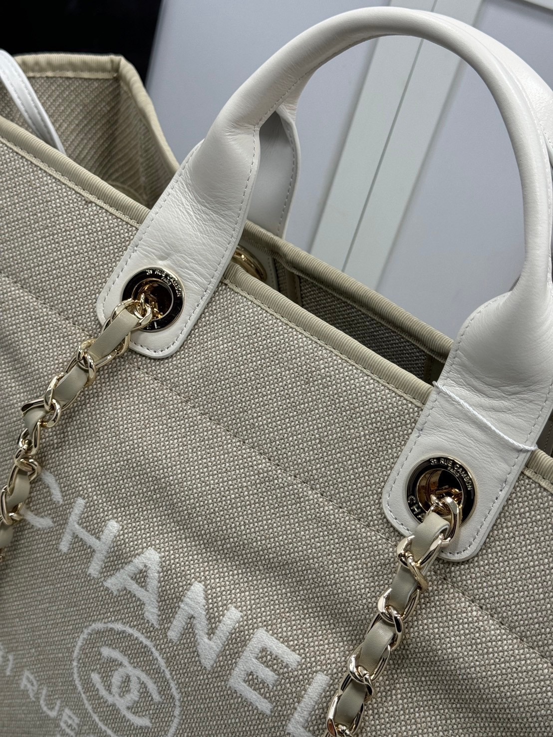 ORI หนังแท้ | Chanel Deauville Tote Bag กระเป๋าสะพายทรงโท้ทช้อปปิ้ง ใบใหญ่ ภายในโล่งกว้าง จุของได้เยอะ