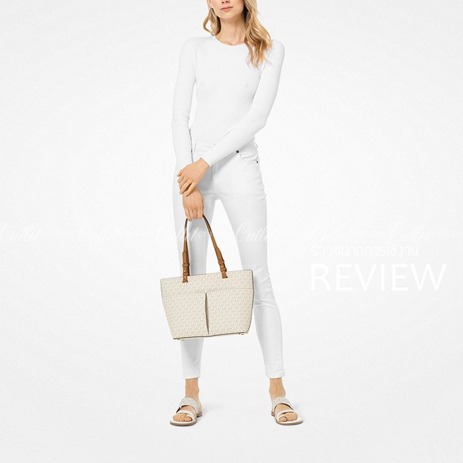 MICHAEL KORS TOTE BAG กระเป๋าสะพายไหล่ทรง Tote ใบใหญ่กำลังดีหนัง Saffiano สวยหรูอยู่ทรง ด้านหน้าประดับโลโก้สีทองสวย และมีช่องใส่2 ช่อง พร้อมอะไหล่ห้อยแบรนด์ ภายในมี 2 ช่องหลัก 1 ช่องซิปกลาง และช่องเล็ก ใส่ของจุกจิก กว้างและจุ ใส่ ipad เอกสาร A4 กระเป๋าสตา