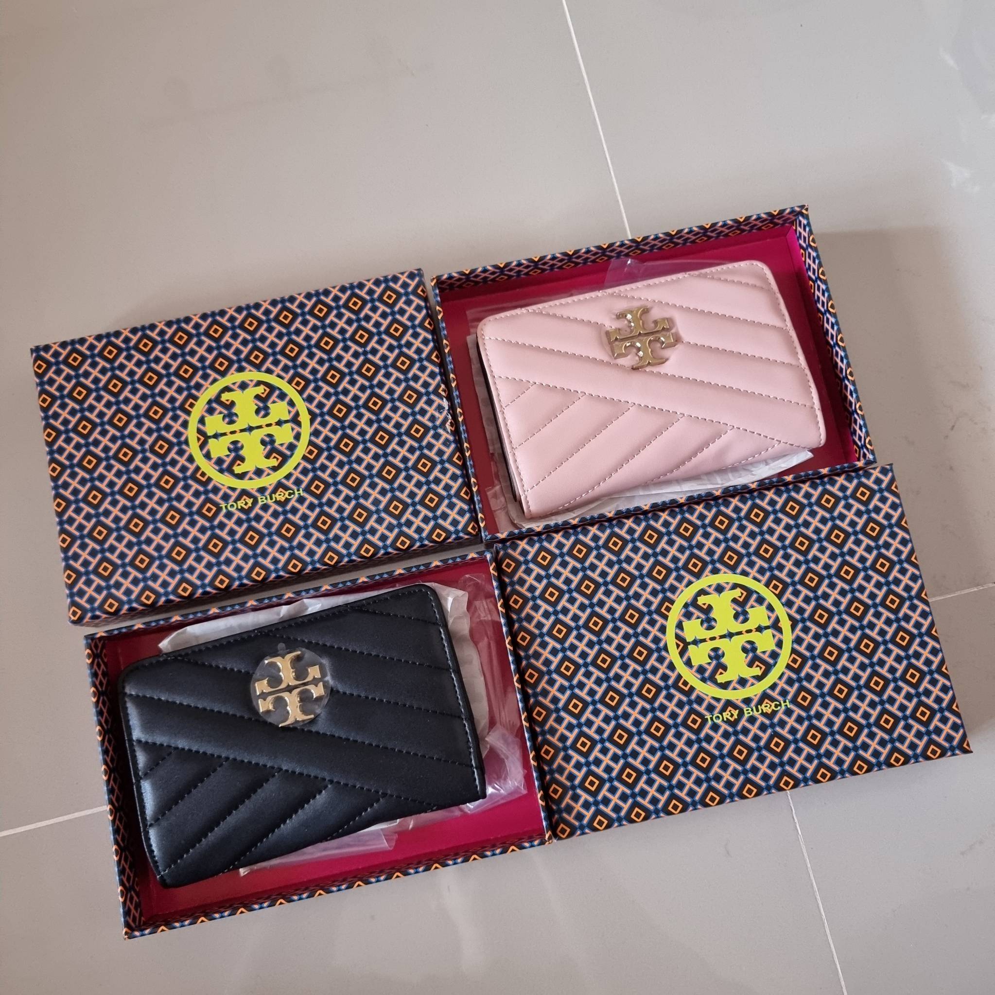 TORY BURCH KIRA CHEVRON MEDIUM SLIM WALLET กระเป๋าสตางค์ใบกลางรุ่นบาง ไม่กินพื้นที่กระเป๋า ดีไซน์เรียบหรู