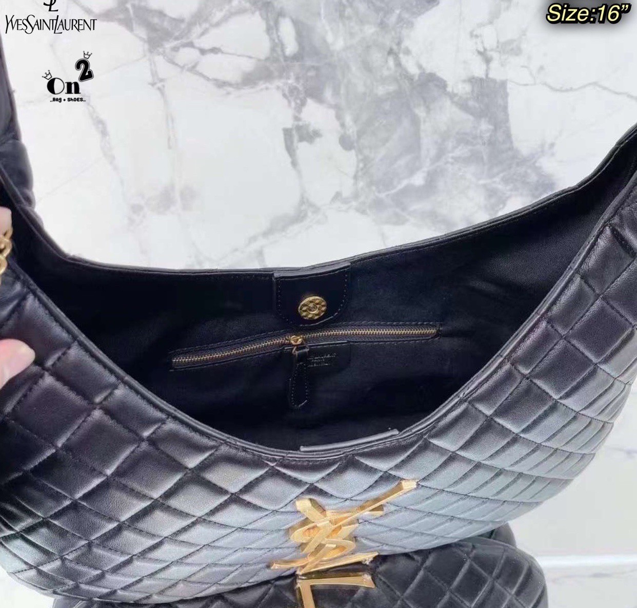 YSL Icare Maxi Shopping Bag In Quilted Lambskin 15" / YSL Icare Maxi Denim กระเป๋าสะพายใบใหญ่ มาพร้อมใบเล็ก หนังบุเย็บลายตาข่าย (Quilted Bag) ดีไซน์โฉบเฉี่ยวกว่าหลายระดับด้วยการประดับฮาร์ดแวร์ทองเหลืองในตัวอักษร Y.S.L สะดุดตา มอบสไตล์เรียบง่ายแต่คลาส