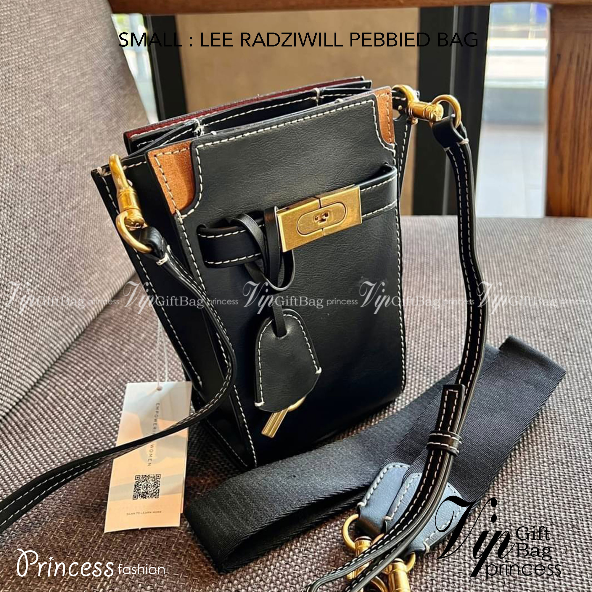 small TORY BURCH LEE RADZIWILL PEBBIED BAG ((139016)) แต่ใส่ได้จุ ขนาดพอดีลำตัว สวยมากๆค่ะ! ลุคหรูดูดีมากๆ กับกระเป๋าสะพายข้างจากTB รุ่นเล็ก