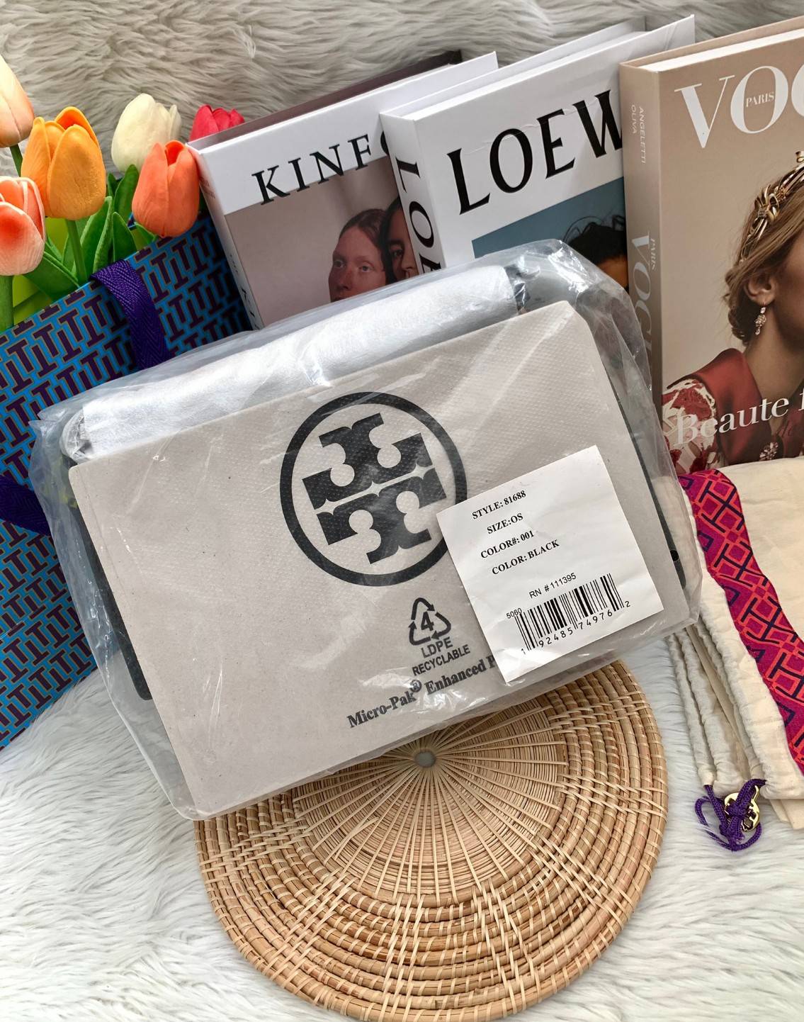 สวยจริงไม่จกตาจ้าา😘 TORY BURCH MILLER SHOULDER BAG BRAIDED STRAP LARGE ((81668)) พร้อมส่งที่ไทย! กระเป๋าหิ้วและสะพายไหล่ได้ในตัว หนังแท้ลายหนังสวยมากๆค่ะ ด้านหน้ามีอะไหล่โลโกแบรนด์ หรู สะพุดตาทีเดียว เปิดปิดกระเป๋าแบบฝาปิด ภายในมีช่องหลักใส่ของ2ช่