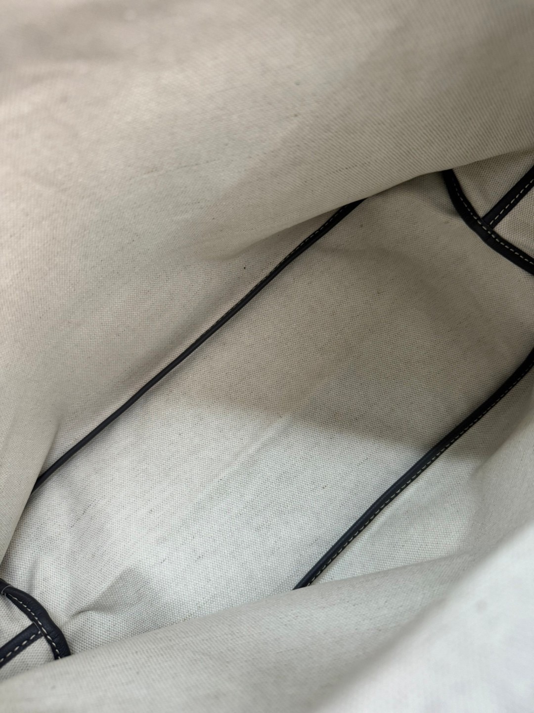 GOYARD Boheme Hobo Heart Shape Bag / GOYARD Tote Bag กระเป๋าทรงโท้ทใบใหญ่ หนังแท้สวยเป๊ะ เกรดท็อปออริ สลับแท้ 1:1 เกรดดีสุด ใช้ต่างประเทศได้ ผ่านทุก ตม.