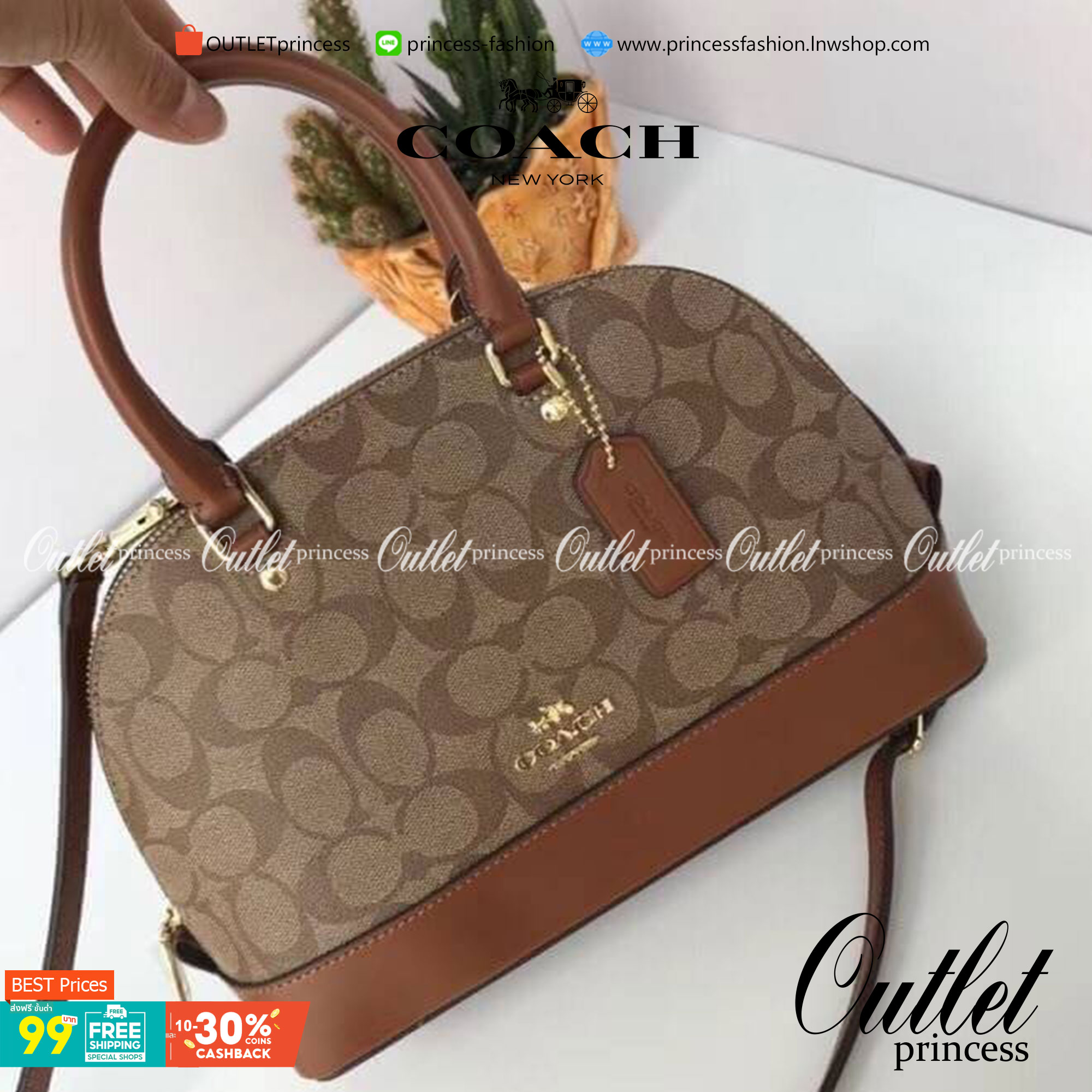 Coach Mini Sierra Signature กระเป๋าถือทรงโดม ภายในกว้างสามารถใส่กระเป๋าเงินเล็ก และมือถือได้ และยังมีช่องซิปเล็ก 1 ช่อง ด้านหลังมีกระเป๋าเล็กเก็บบัตร 1 ช่อง ใครยังไม่มีพลาดไม่ได้แล้วนะคะ