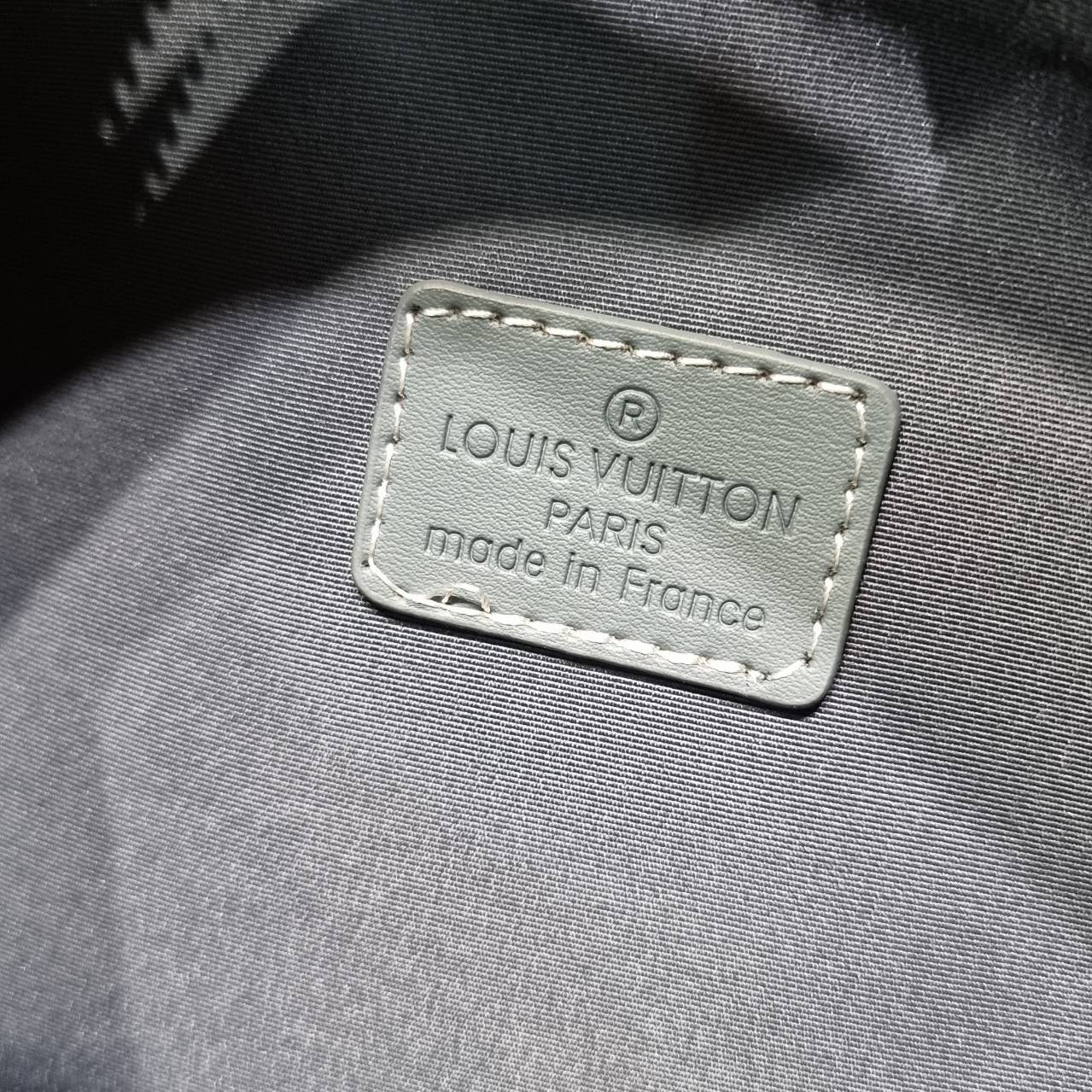 LV washed denim slouchy PM bag ใหม่ล่าสุด กระเป๋าทรงที่ใครๆก็ต้องมี ด้วยรูปทรงคลาสสิคและใช้งานง่าย ในดีไซน์สุดชิคเดนิมคมชัด