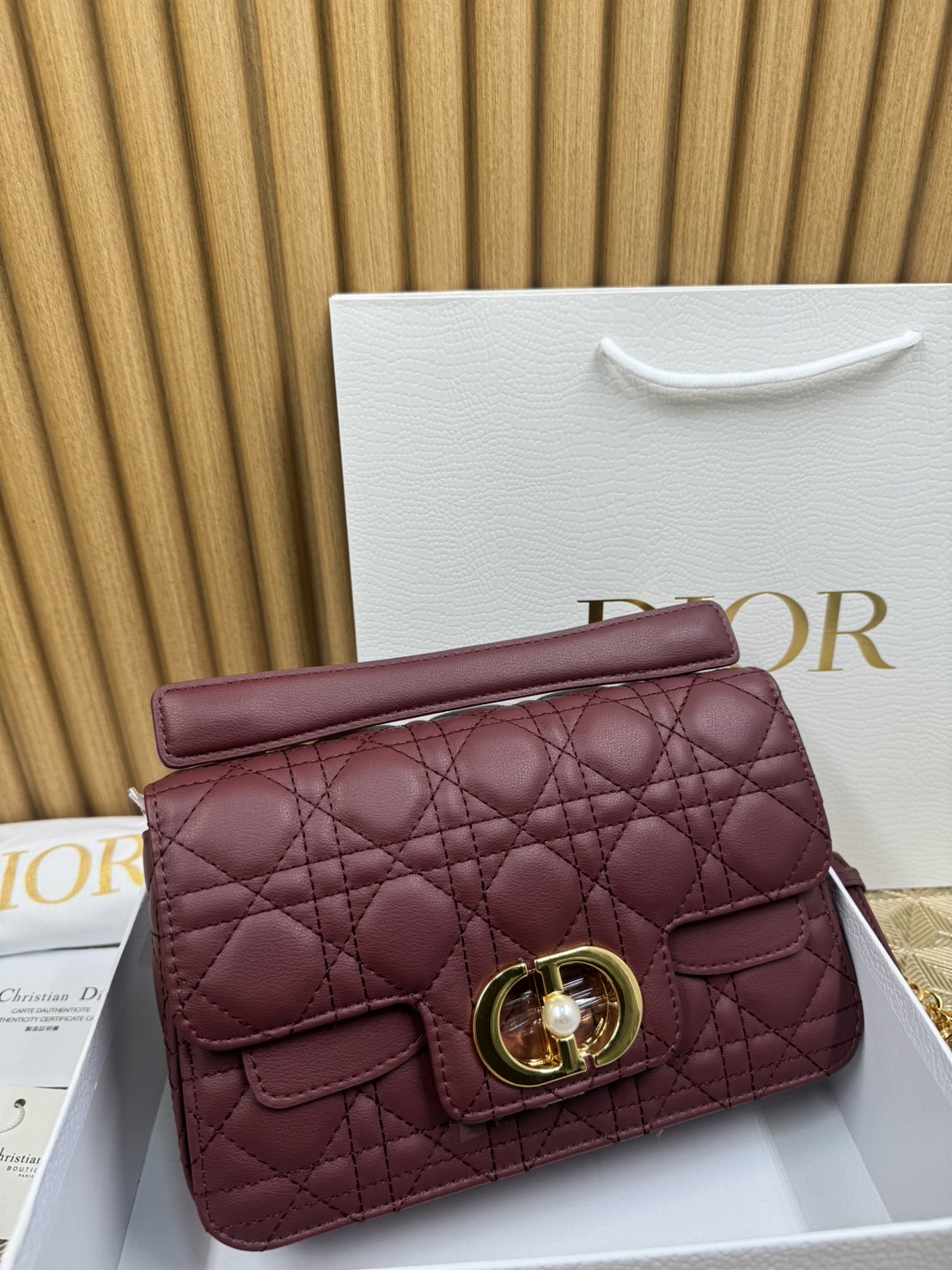 พร้อมส่ง 6 สี Small Dior Jolie Top Handle Bag 22cm กระเป๋าสะพาย เกรดออริ สลับแท้ 1:1 ใช้ต่างประเทศได้