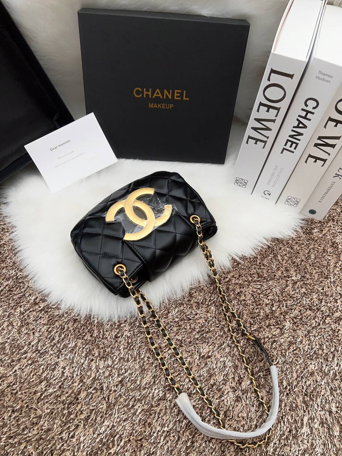 Chanel 24C bag / CHANEL WITH CHAIN / CHANEL Casual Style กระเป๋าสะพายหนังนิ่มลื่นเงาสวย Plain Leather Party Style Office Style เกรดออริ ใช้งานต่างประเทศได้