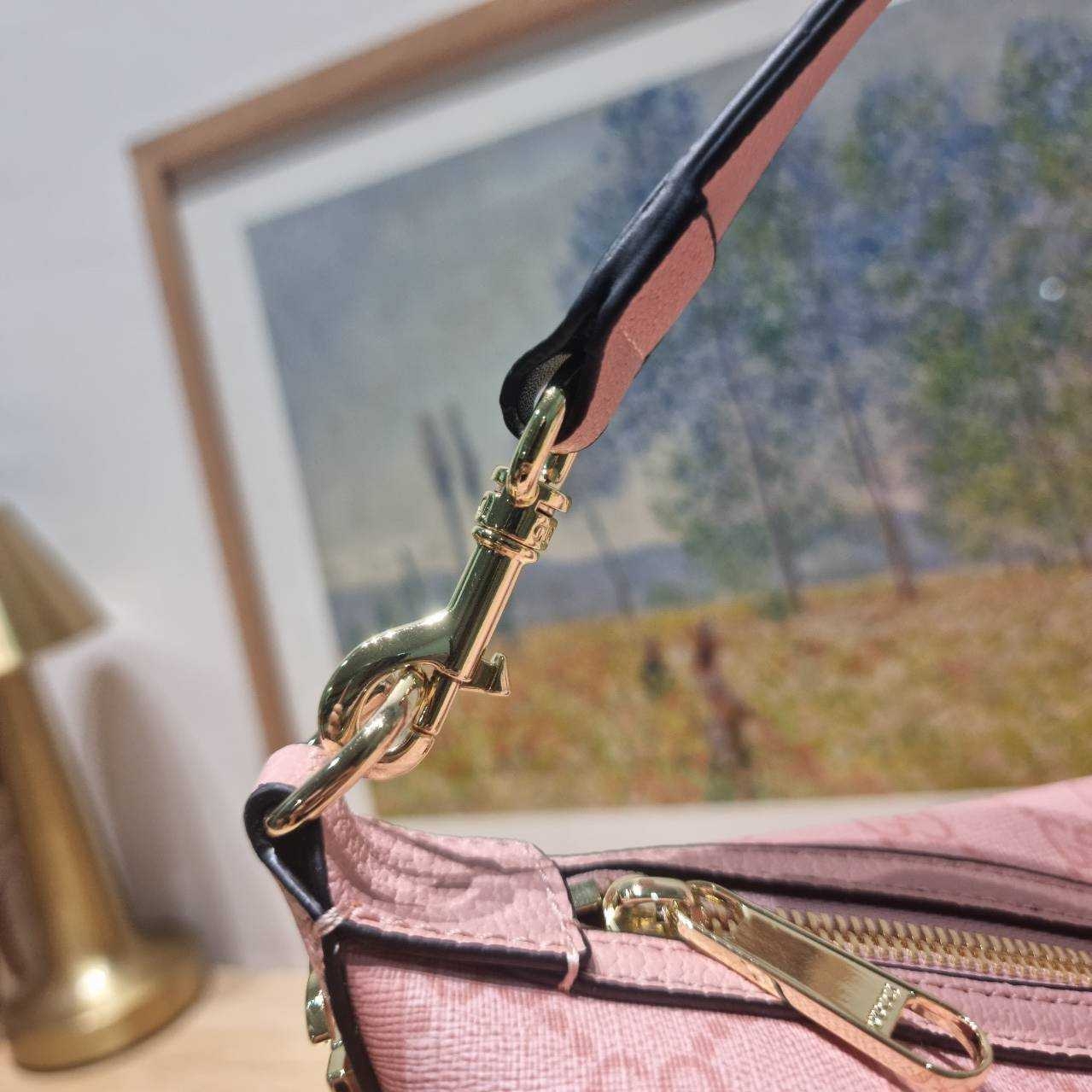 GUUCI OPHIDIA GG SUPER MINI SHOULDER BAG กระเป๋าสะพายไหล่ คอลเลคชั่นตัวจึ้ง! สวยสะบัด ควรมีติดบ้านไว้สักใบแล้วน้า