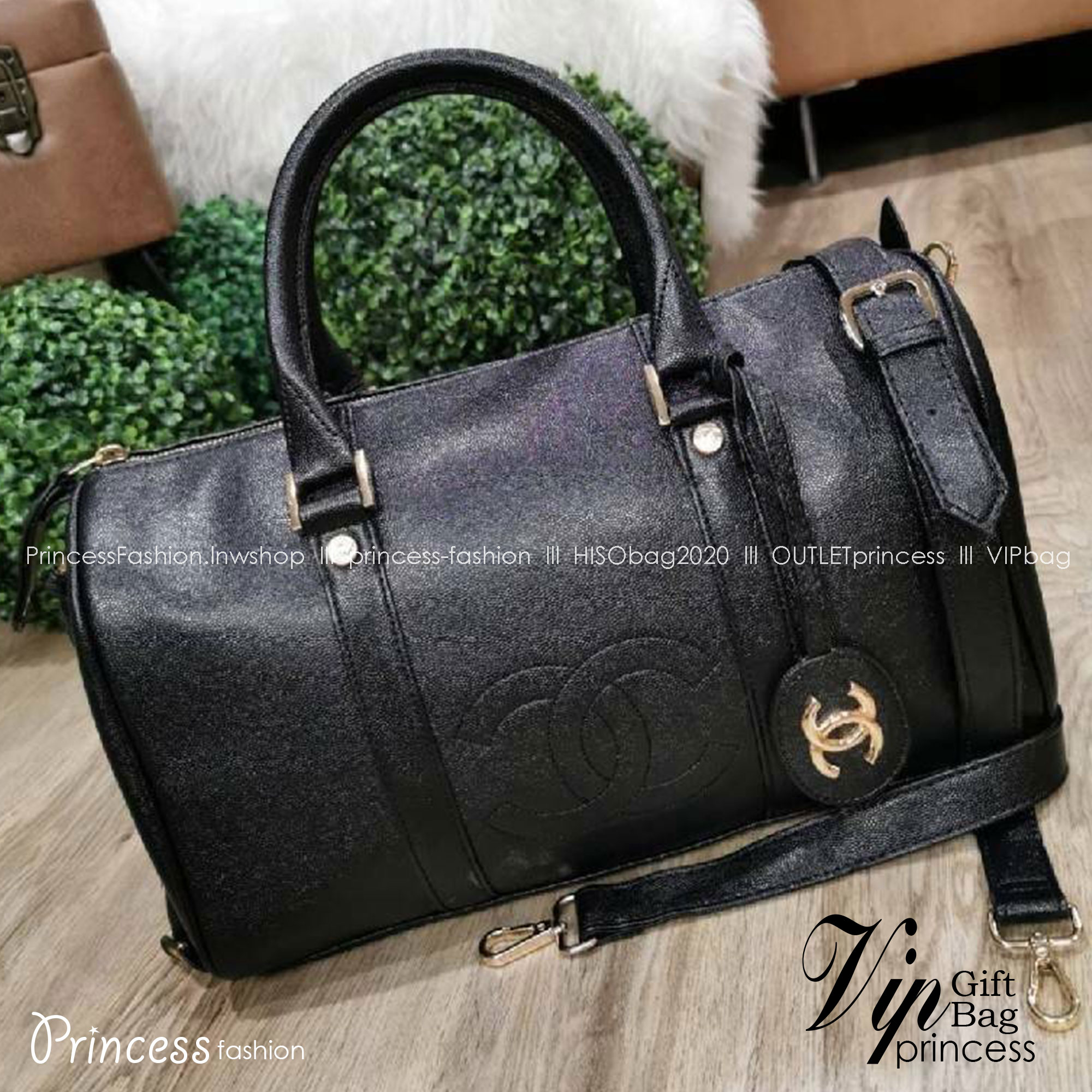 CHANEL Caviar Small Travel bag / CHANEL CAVIAR LARGE HANDBAG / chanel travel bag กระเป๋าเดินทางขนาดพอเหมาะ อะไหล่ทอง วัสดุหนังลายคาร์เวียร์ สวยหรูน่าใช้ น้ำหนักเบา มาพร้อมแท็กหนังแบรนด์อะไหล่ทอง และแท็กหนังใส่กุญแจ