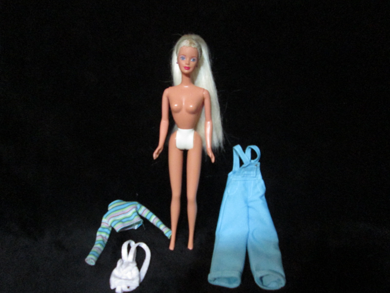Barbie 1996_Cool Blue Barbie ตุ๊กตาบาร์บี้แท้มือสองสภาพดี