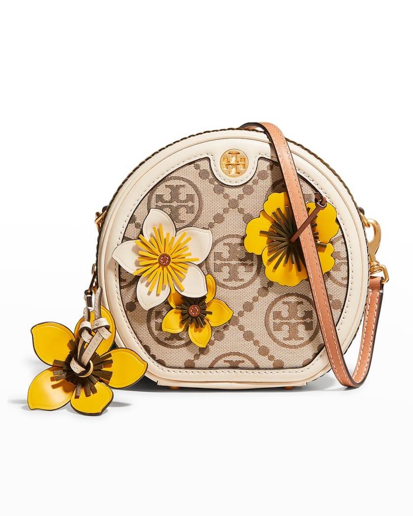 TORY BURCH T MONOGRAM FLORAL MOON CROSSBODY BAG คอลเลคชั่นใหม่ น่ารักให้ใจไปเลย กับประเป๋าสะพายทรงสวย ดีไซน์ใหม่ล่าสุด สไตล์งานคราฟ มีลูกเล่นประดับดอกไม้