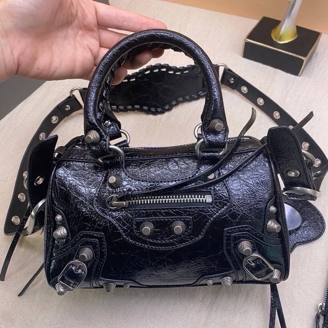 Balenciaga Mini City Shoulder Bag 20cm กระเป๋าสะพายรุ่นยอดนิยม สวยเท่ เกรดออริ 1:1 สลับแท้ ใช้งานต่างประเทศได้