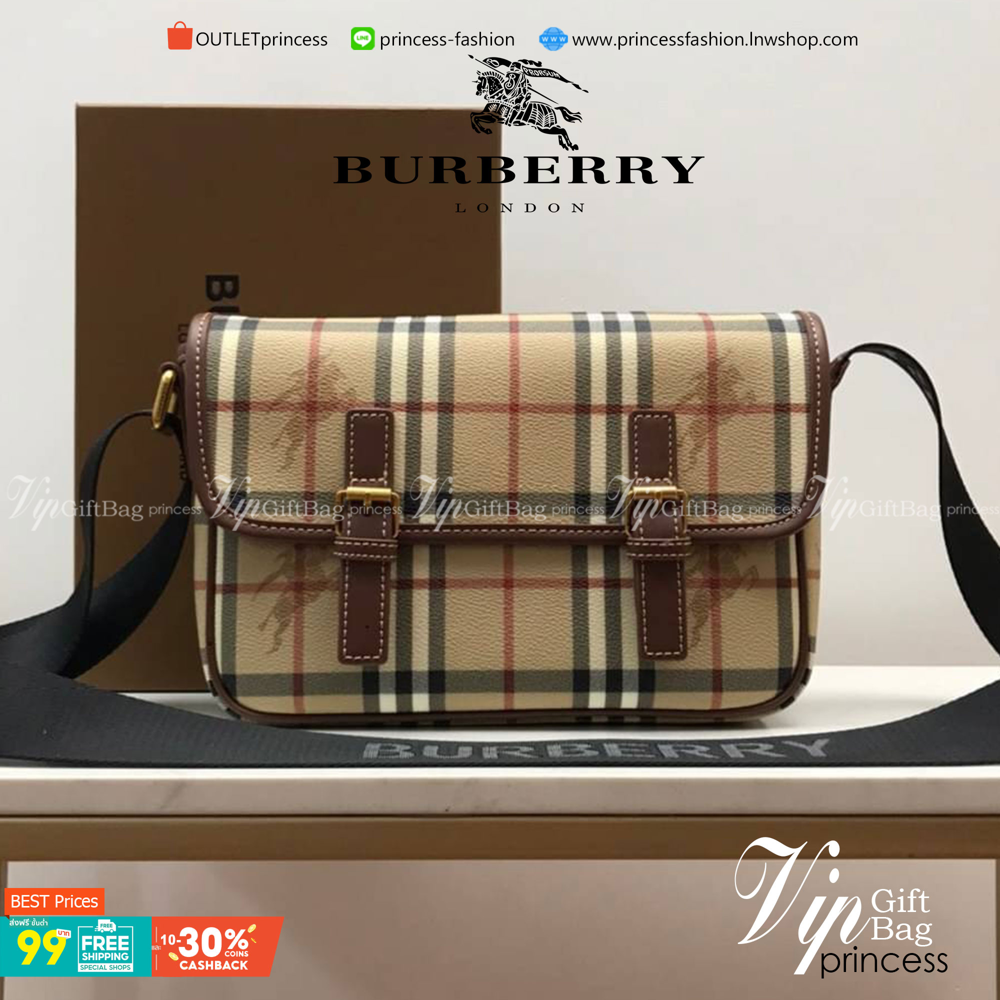 BURBERRY MESSENGER VINTAGE BAG VIP GIFT WITH PURCHASE (GWP) พรีเมี่ยมกิ๊ฟ Limited Edition จาก BURBERRY วัสดุหนังทั้งใบลายวินเทจ ตกแต่งคาดเข็มขัดด้านหน้า เปิดปิดด้วยกระดุมแม่เหล็ก ภายในมีช่องใส่ของโล่งกว้าง สามารถใส่มือถือ ipad mini ของจุกจิกได้ อะไหล่แบรน