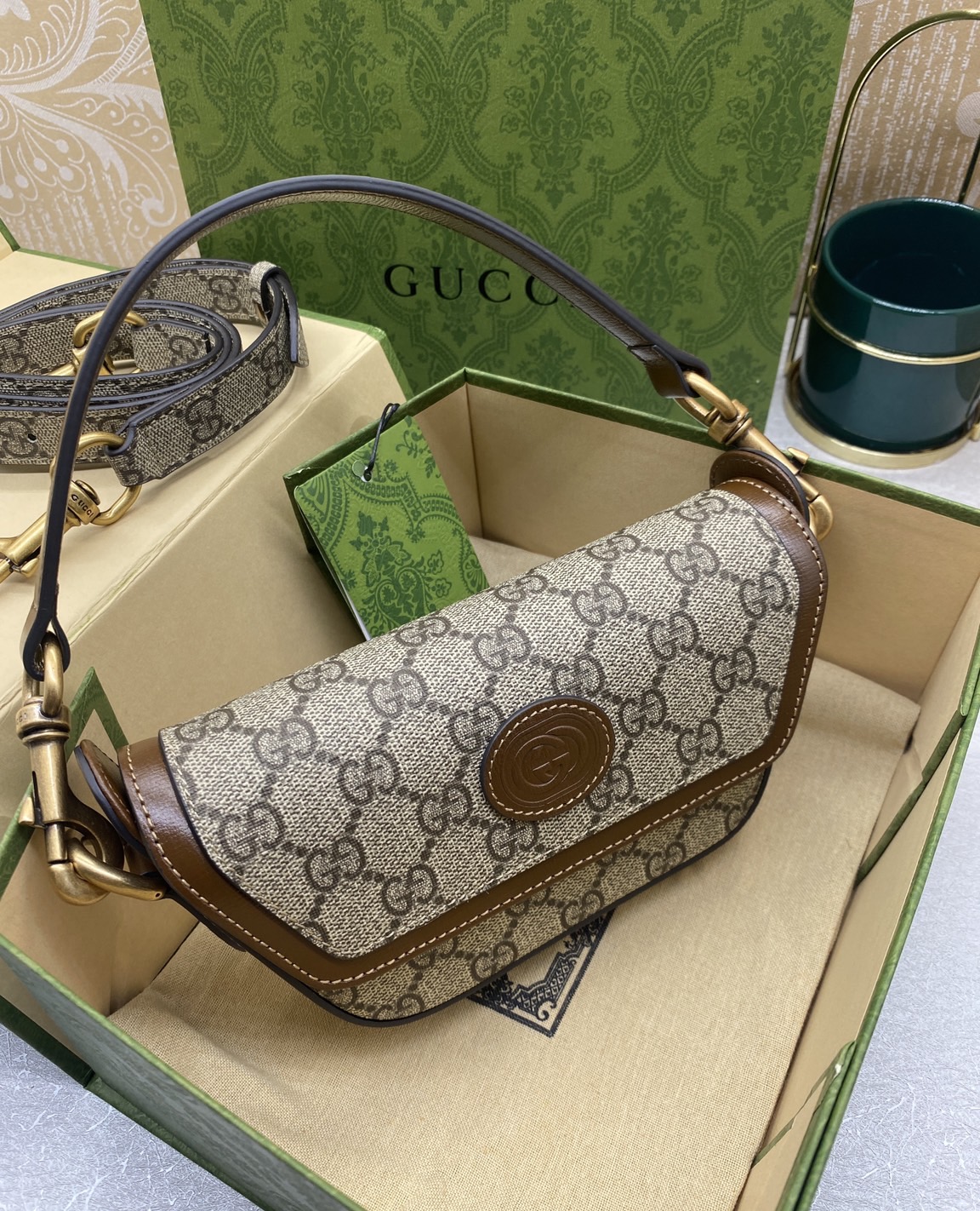 GUCCI GG top handle mini bag with Web in Brown เกรดเทพออริจินอล 1:1 ใช้งานต่างประเทศได้ รุ่นใหม่ล่าสุด ฉลองปีกระต่ายด้วยความสดใส เริ่มต้นปีกระต่ายและฤดูใบไม้ผลิอย่างสดใส GG
