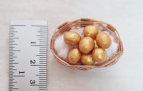 ไข่ทองคำจิ๋ว9ฟองพร้อมตะกร้า เสริมทรัพย์เสริมมงคลในปีขาล 2565 ค่ะ