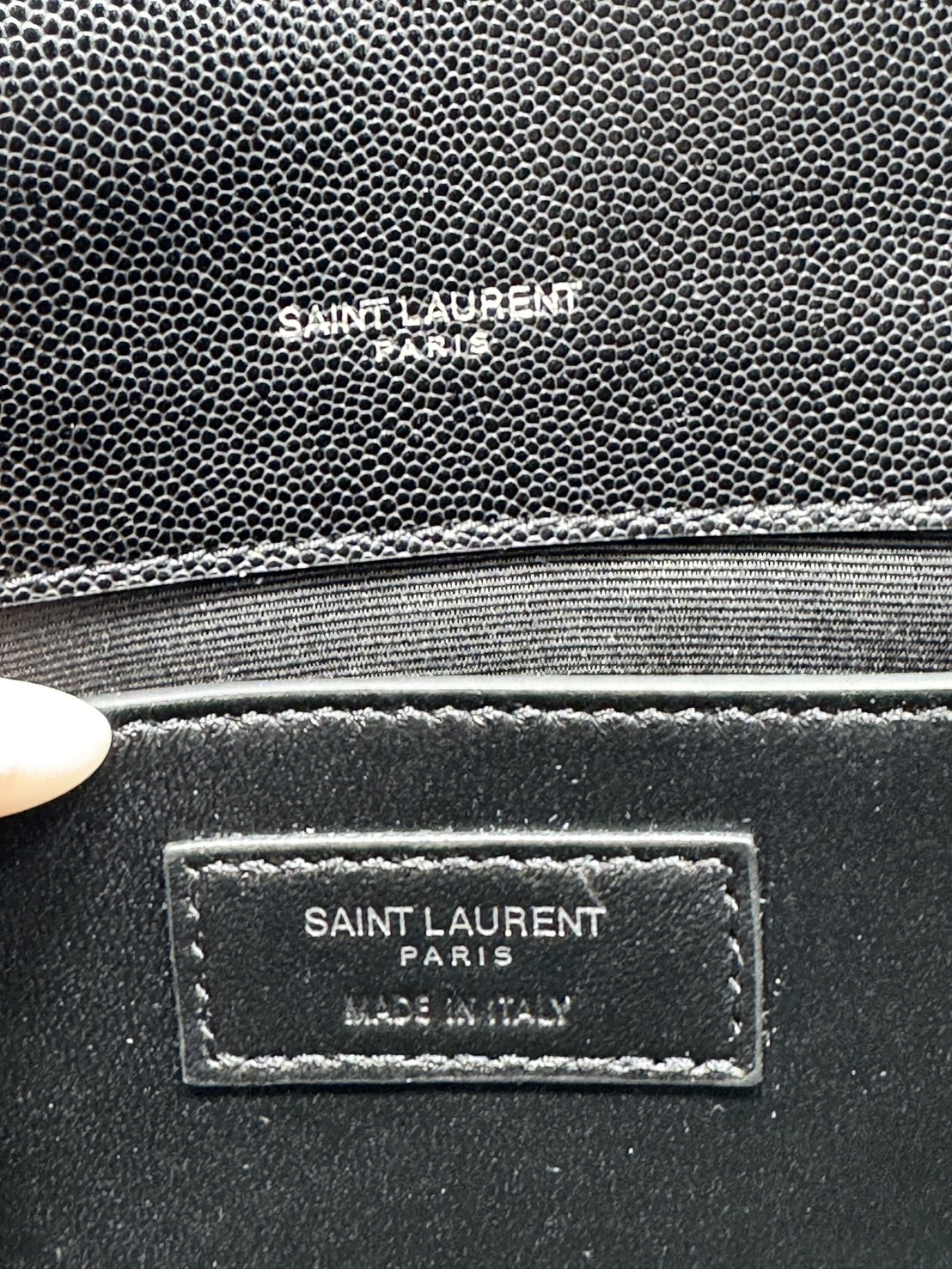 ORI หนังแท้ | YSL KATE MEDIUM BAG / YSL Woc Bag กระเป๋าสะพายทรง woc เรียบหรูดูแพงที่แท้จริง งานหนังเต็มใบโดดเด่นด้วยโลโก้แบรนด์สุดหรู รุ่นฮิตลอดกาลดูดีมีระดับ