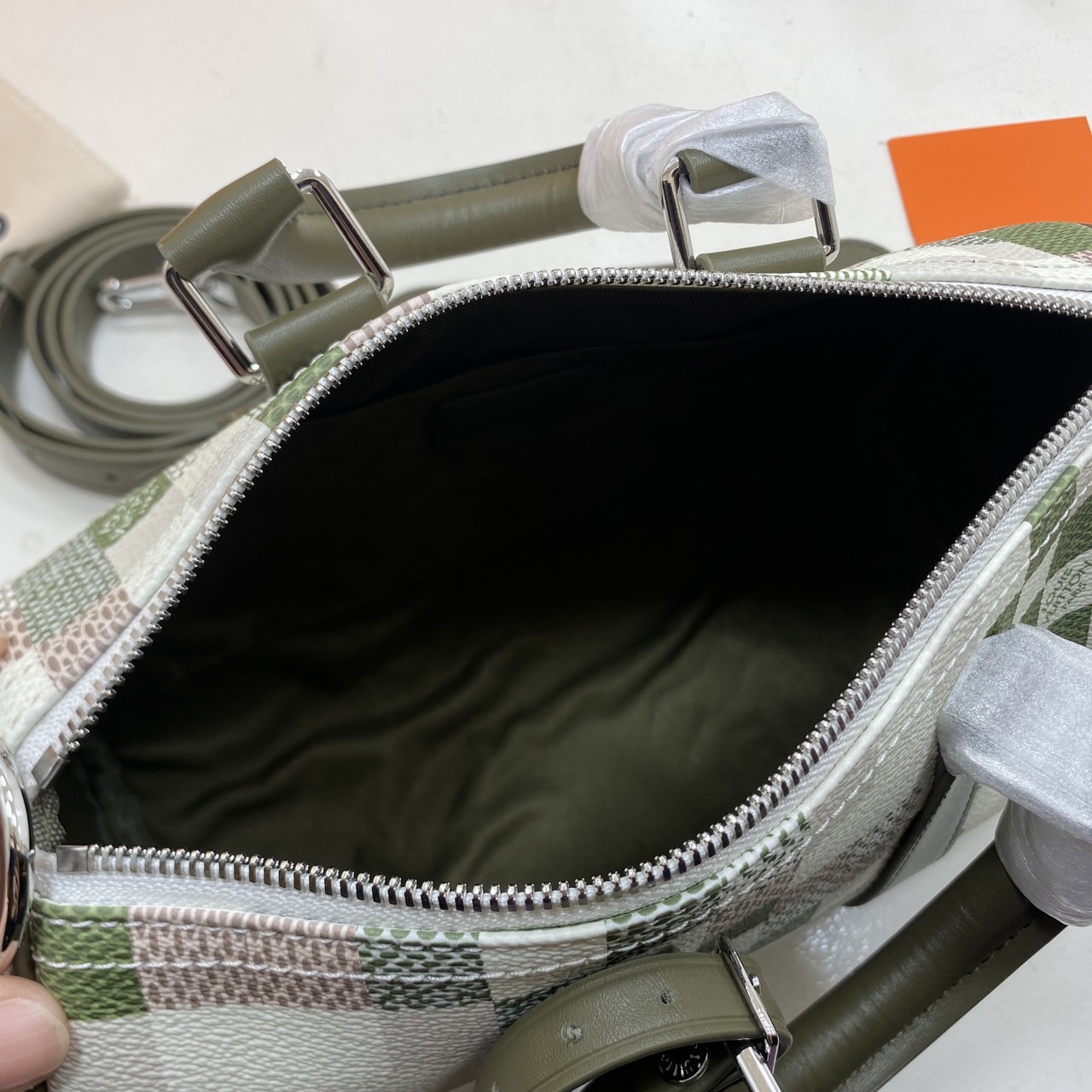 ORI | 🐍 LV Keepall 25 Snakoflage for Lunar New Year กระเป๋าทรงหมอน สปีดี้คอลใหม่แท็กลายงูต้อนรับตรุษจีน หนังแท้แคนวาสแท้