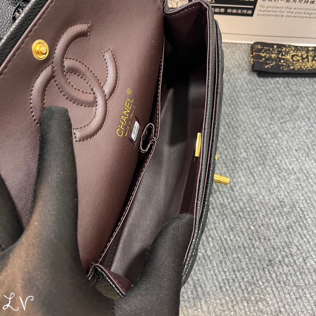 Chanel Classic 9" / Chanel Bag พร้อมส่ง กระเป๋าสะพายรุ่นยอดนิยม งานหนังสวยมาก มาพร้อมกล่อง อปก ครบเซ็ท ใช้งานต่างประเทศได้ ภาพถ่ายจากงานขายจริง