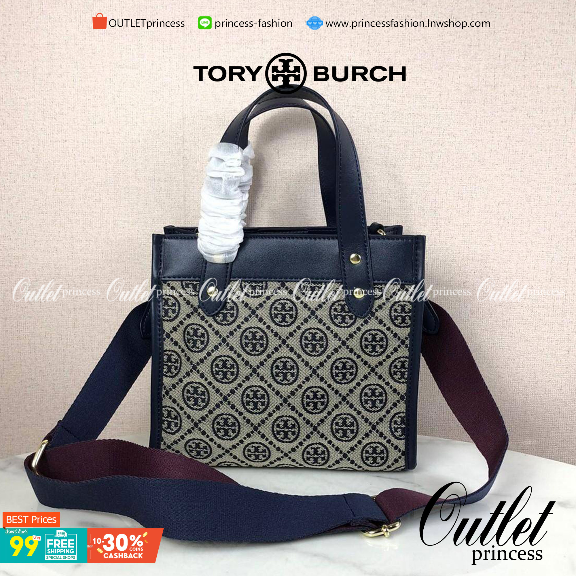 กระเป๋าถือ หรือสะพาย TORY BURCH เปิด - ปิดกระเป๋าด้วยกระดุมแม่เหล็ก ด้านในมีช่องใส่ของ 1 ช่อง และช่องซิป 1 ช่อง มาพร้อมสายสะพายยาว สามารถถอดและปรับได้ Free Size ค่ะ