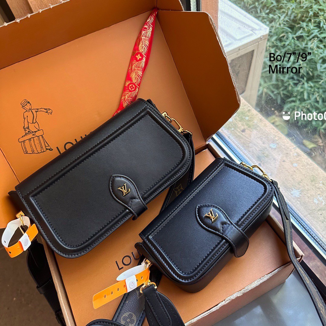 พร้อมส่ง 2 ไซส์ 💖💖 LV officier crossbody bag / LV Officier Pouch With Strap กระเป๋าสะพายดีไซส์คล่องตัว เท่ๆ คูลๆ ใช้งานสะดวก พร้อมใบลูกน่ารัก และสายสะพายเส้นใหญ่