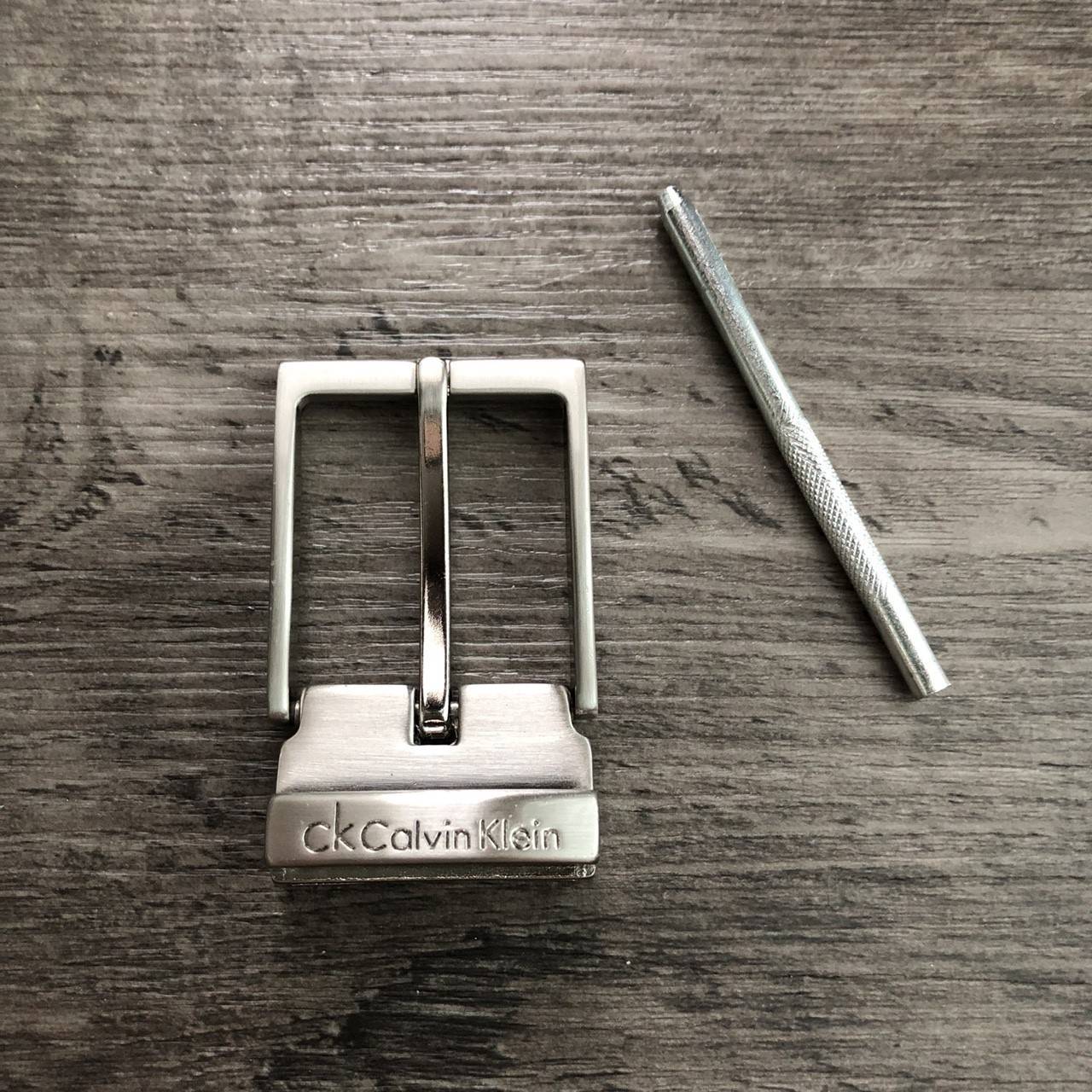 Calvin Klein Belt and Buckle Set เซตสุดคุ้ม!! เข็มขัด + หัวเข็มขัด 2 ชิ้น จะมอบเป็นของขวัญหรือใช้เองก็แนะนำค่ะ