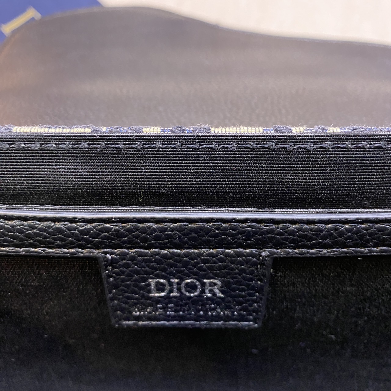 DIOR Small Saddle Messenger Bag with Flap กระเป๋าทรงแมสเซ็นเจอร์รุ่นฮิต เกรดออริ สลับแท้ 1:1