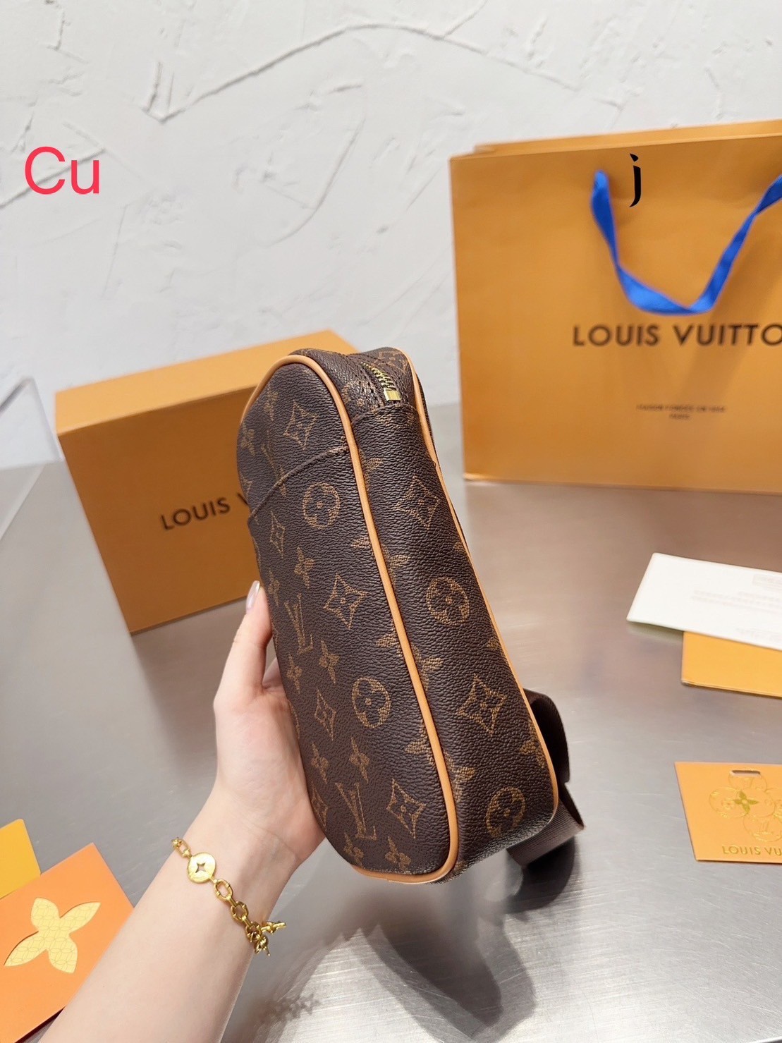 LV monogram pochette Gange Crossbody Bag / LV BELT BAG พร้อมส่ง กระเป๋าคาดอกลายโมโนแกรม ขนาดกะทัดรัด ใช้ได้ทั้งชายหญิง