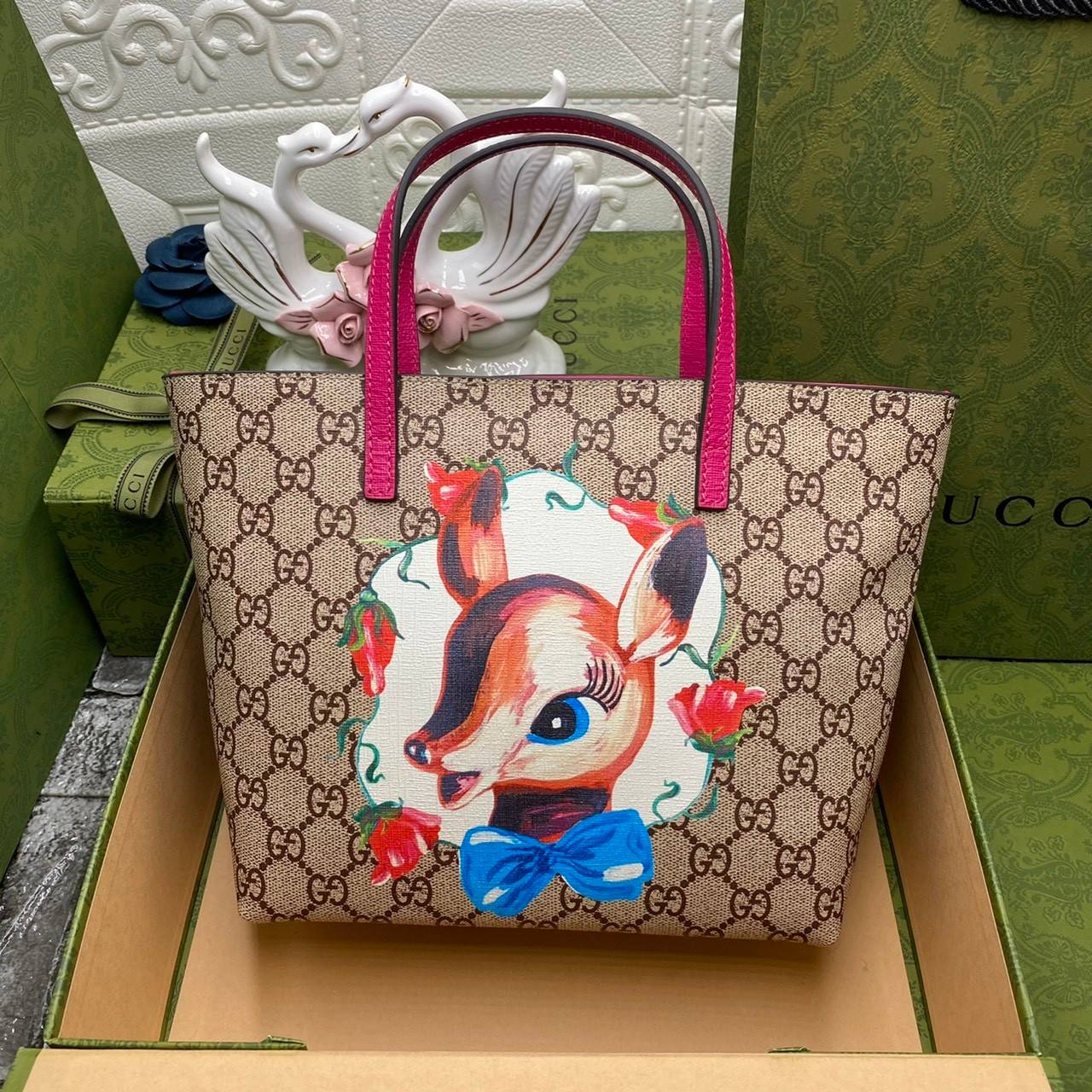 VIP 】Animal-Friendly Gucci Kid Tote Bag งานหนังแท้ทรงตั้งสวย ขนาดกะทัดรัด จุของได้เยอะ ใช้ได้ทั้งเด็กและผู้ใหญ่ น่ารักมากค่ะ **รุ่นขายดีตลอดกาล**