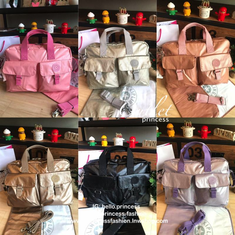 Kipling shoulder bag K08263 NEW BABY BAG L CARDINAL กระเป๋าถือหรือสะพาย วัสดุnulon100%มีช่องใช้งานทั้งด้ายหน้าและด้านหลัง ช่องใหญ่เปิดปิดด้วยซิปคู่ ภายในมีช่องซิปตาข่ายและช่องเล็ก จัดของได้เป็นสัดส่วน มาพร้อมสายสะพายและแผ่นรองเอนกประสงค์ในเซ็ทสุดคุ้มเลยคร